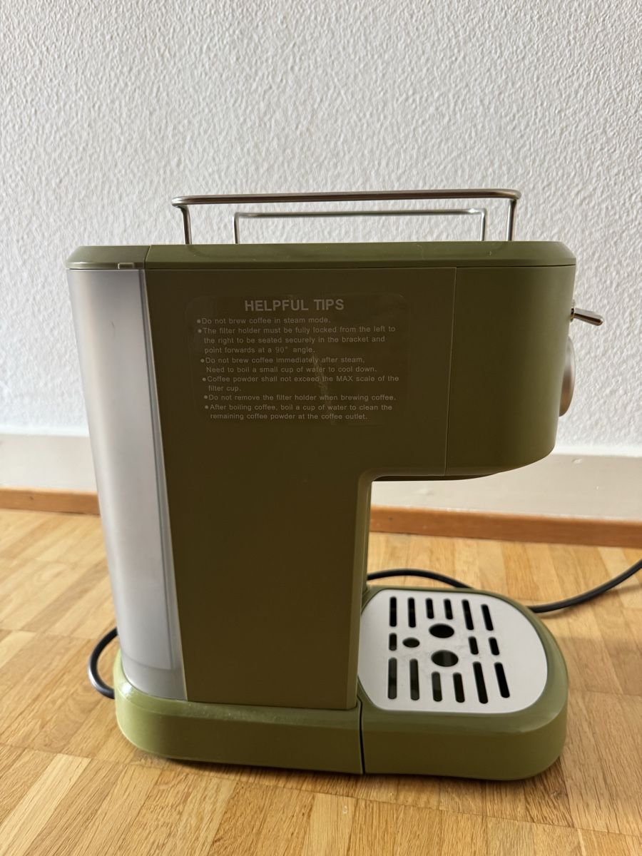 Macchine per caffè & Macchine per espresso: Cecotec Espressomaschine - Retro Style Grün – Usato da Zürich venduto da any_cyh9 2