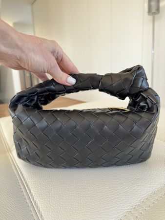 Stylish Black Knot Handbag, Patent leather