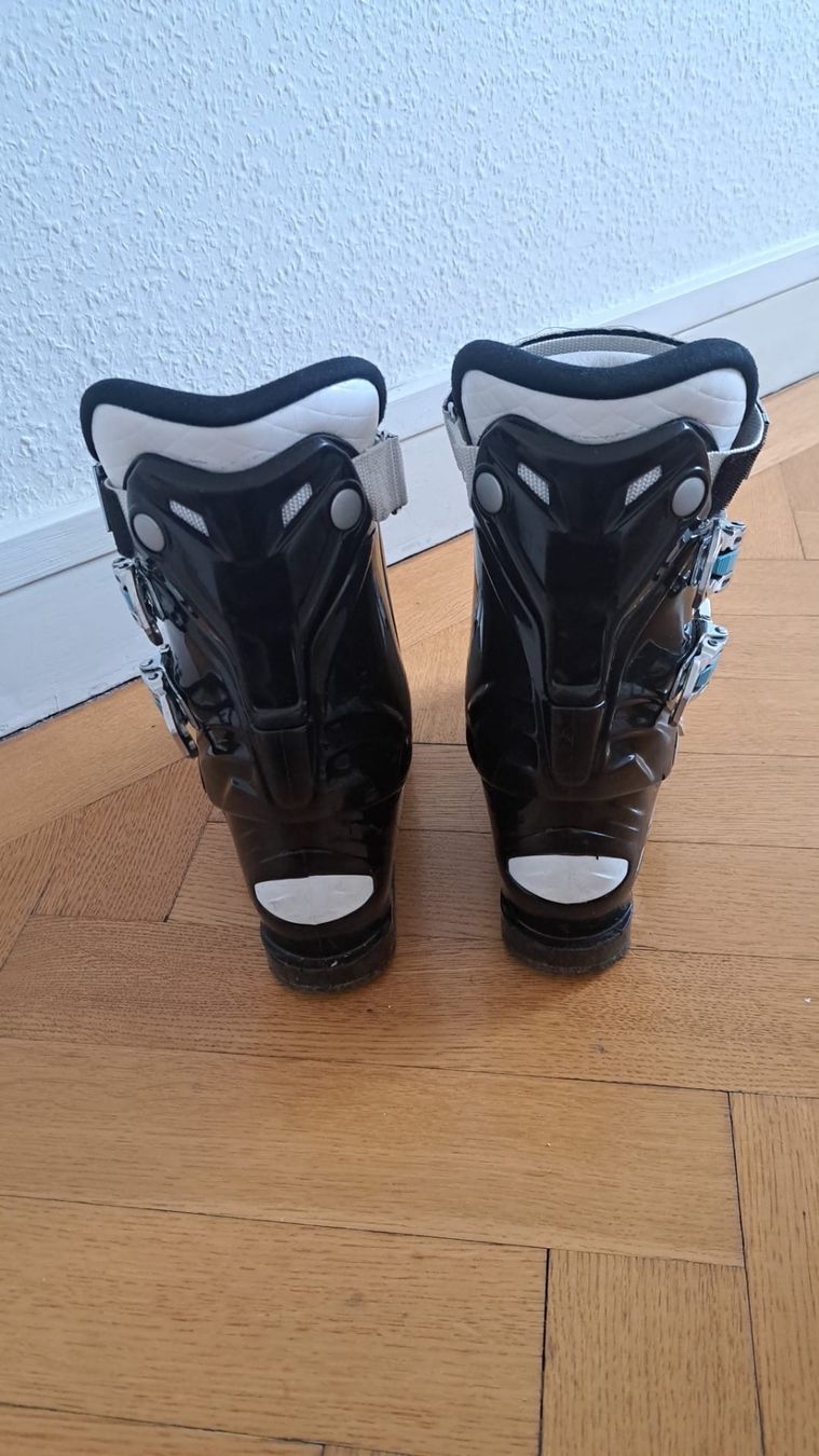 Decathlon Scarpe da uomo: Chaussures de ski d'occasion, taille 24-24.5 – Usato da Genève venduto da natalie1_5 2