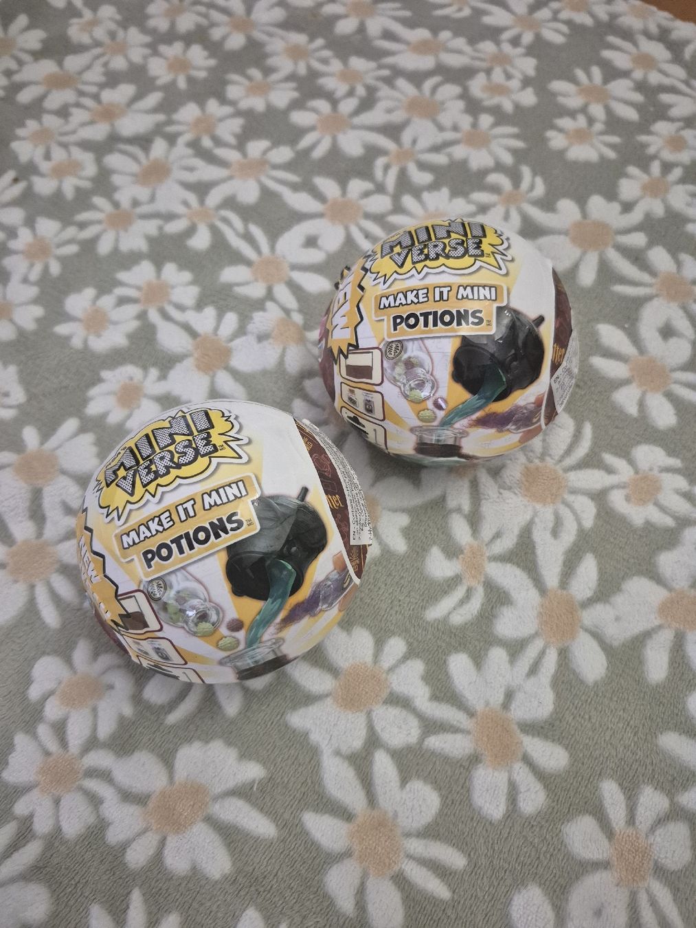 MGA Spielzeuge: MINI VERSE - Make it mini Potions  – Neu und originalverpackt aus Riaz von Murielbhs