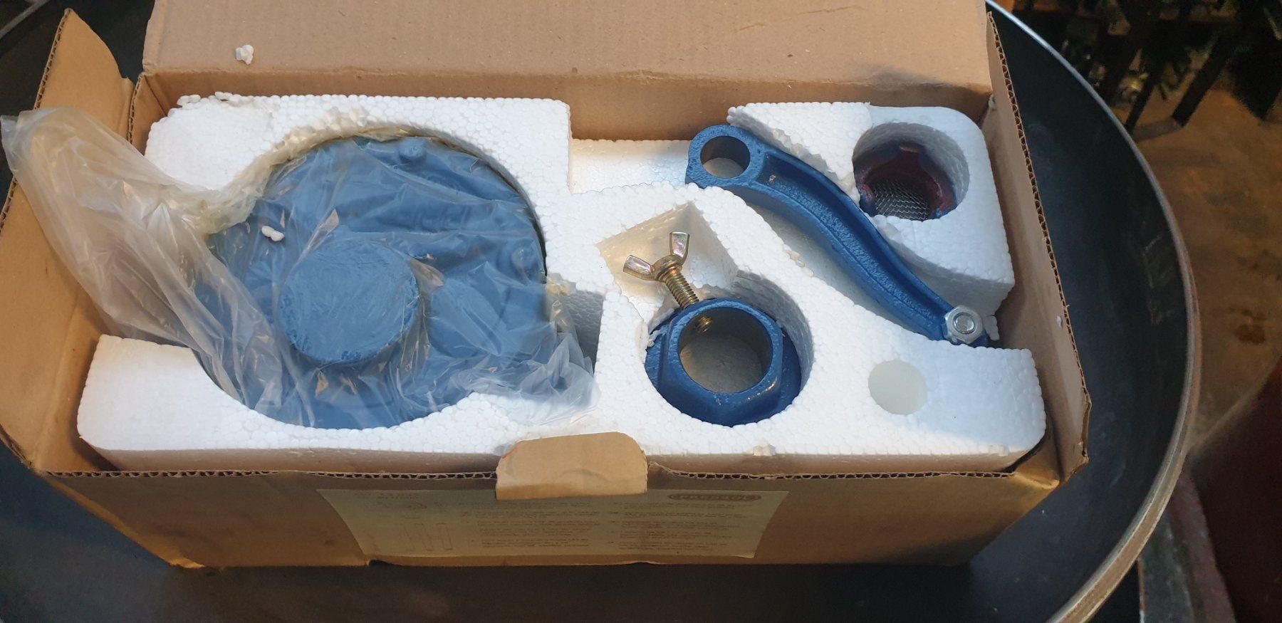 Pumpen & Teile: Kurbelfasspumpe – Neu und originalverpackt aus Müllheim Dorf von Linus18 3