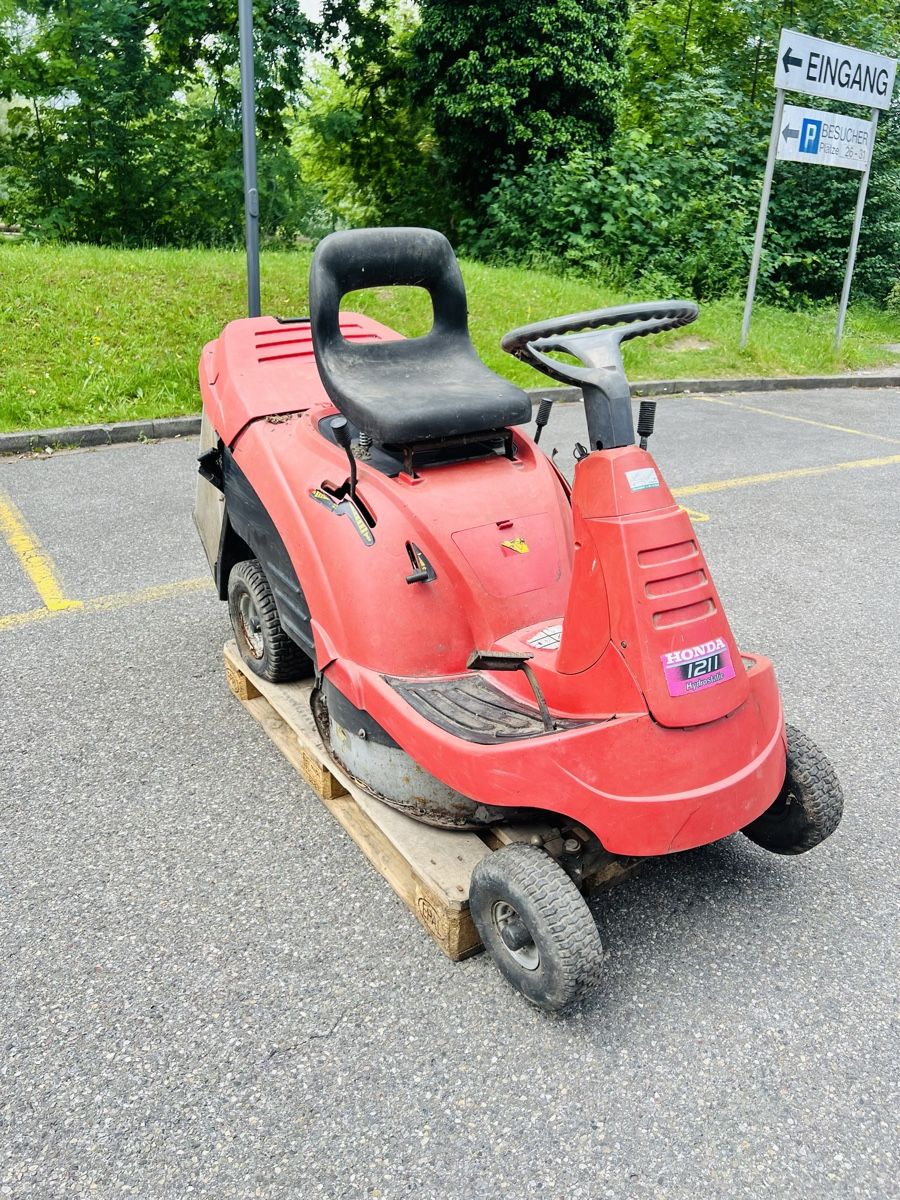 Honda Tagliaerba: Rasentraktor Honda 1211 – Difettoso da Urdorf venduto da Faz_19