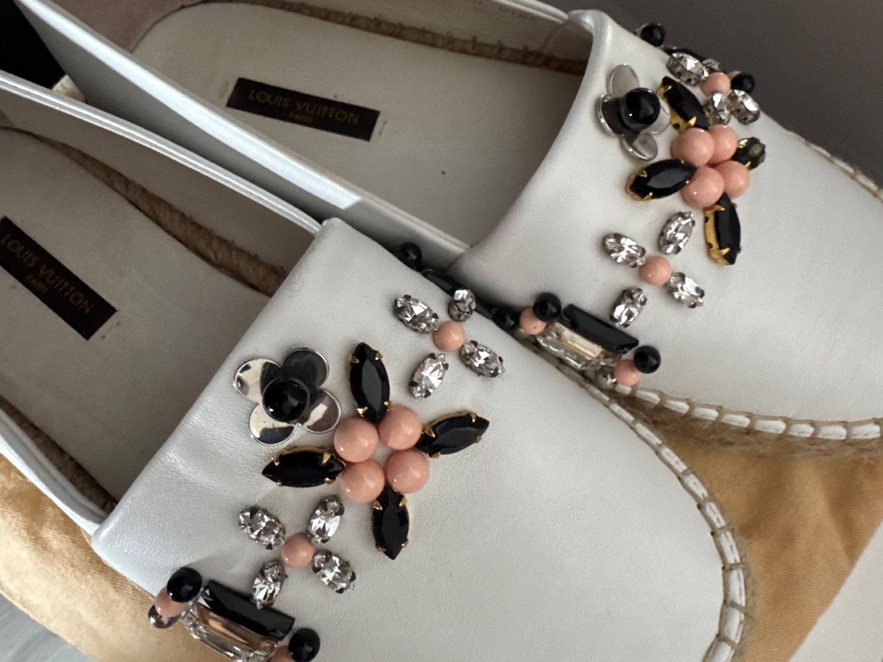 Louis Vuitton Scarpe da donna: LOUIS VUITTON LEATHER ESPADRILLE – Usato da Les Geneveys-sur-Coffrane venduto da LVMM 2