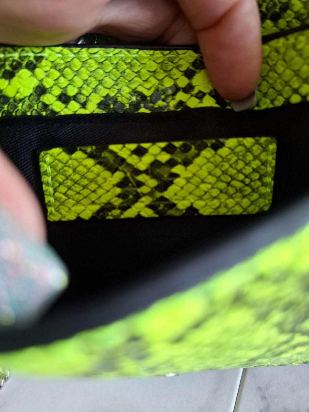 Zara Borse da donna: Zara Handtasche mit Python-Effekt – Usato da Massagno venduto da Michaela.F 4
