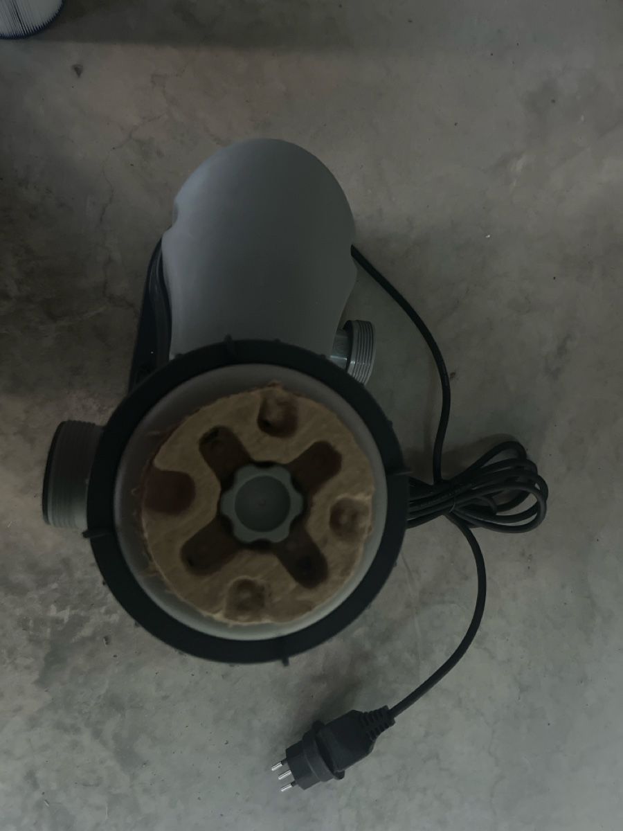 Bestway Riscaldamento: Neue Poolpumpe mit Filter – Nuovo (secondo la descrizione) da Niederlenz venduto da Markus-74 4