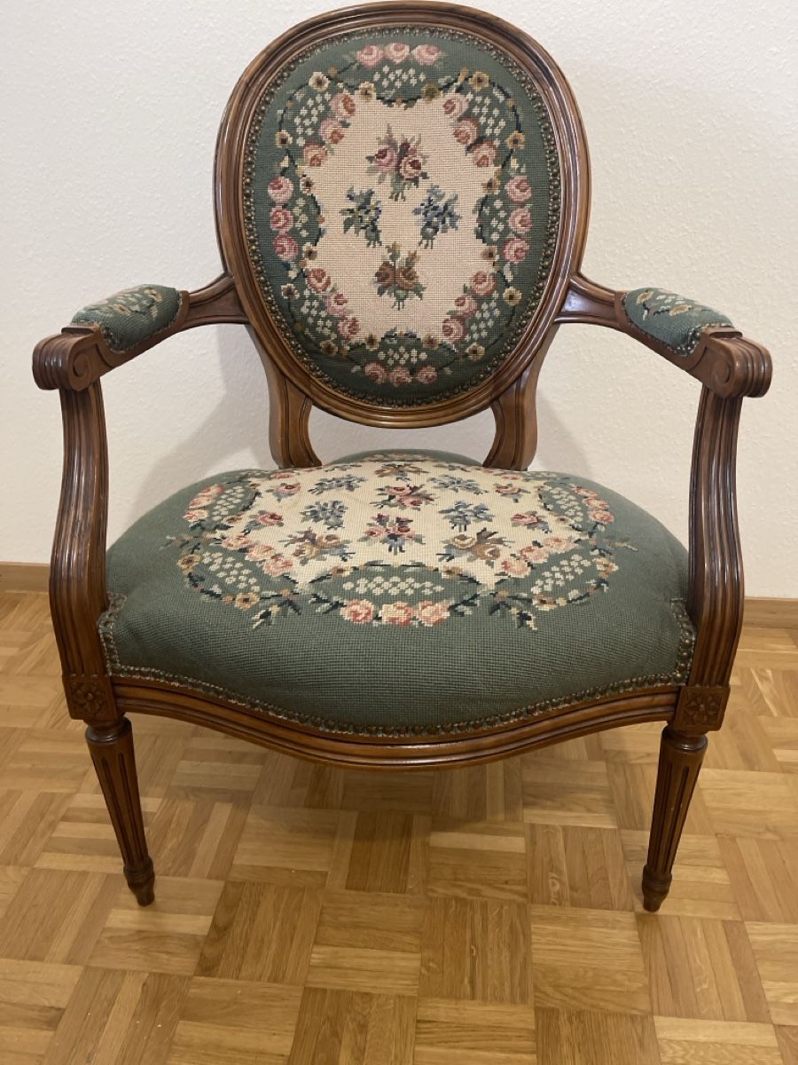 Poltrone: Antiker Stuhl mit Blumenmuster - Top Zustand – Usato da dietikon venduto da fernando011