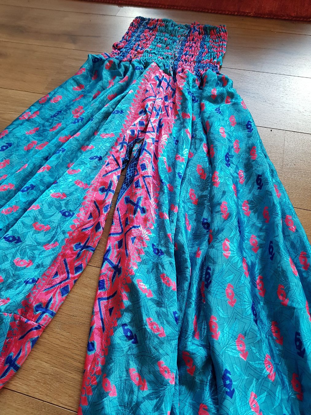 Pantaloni: 100% Soie Pantalon Évasé Taille Unique – Nuovo (secondo la descrizione) da Haute-Nendaz venduto da Violette123
