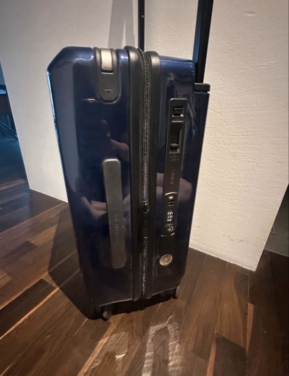 Valigie: Tramora Reisegepäck USB Koffer mit eingebautem Tisch – Usato da Balgach venduto da ren_xy57 2