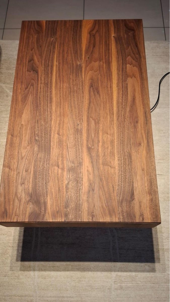 Team7 Tavoli: Table basse carrée design en noyer Team 7 – Usato da Lausanne venduto da TayD 1
