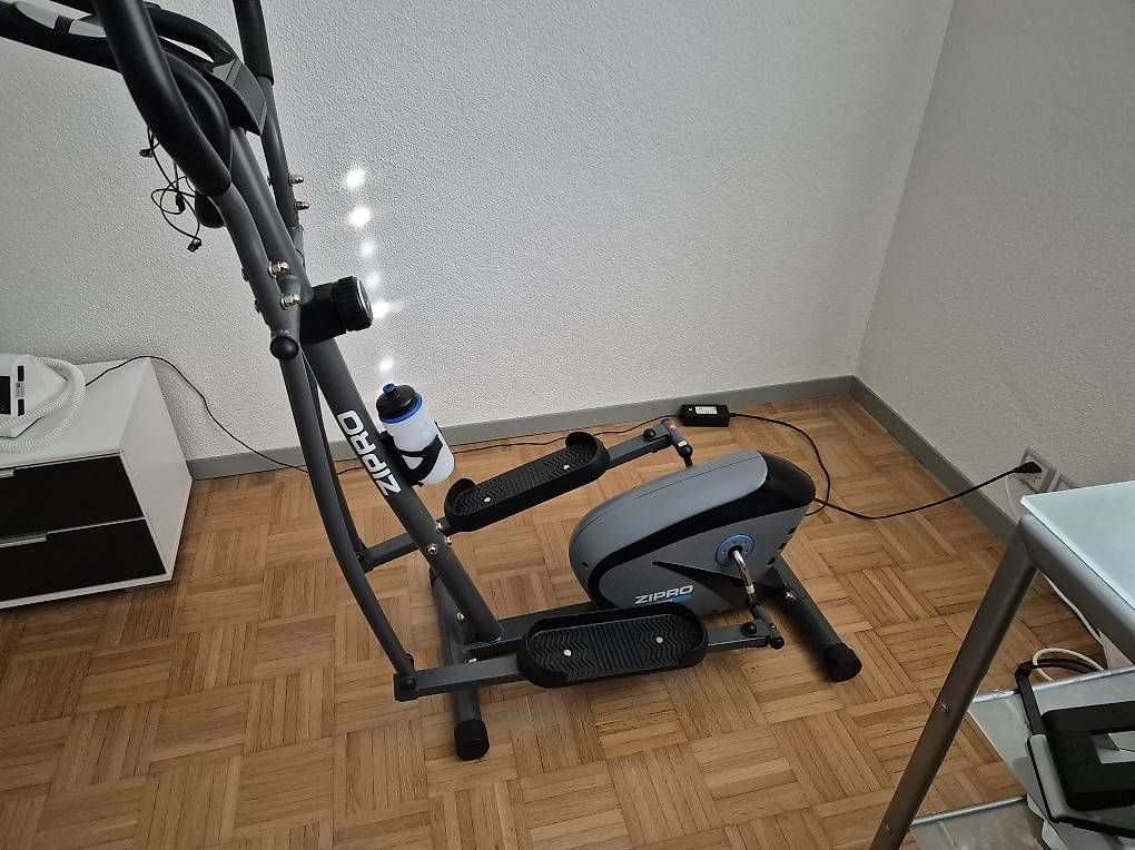 Vélos d'appartement: Crosstrainer – D'occasion à Kriens par Luso2809 1