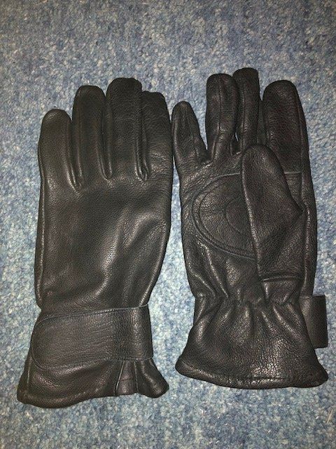 Migros Altri accessori da uomo: Leder Handschuhe Herren – Usato da Nürensdorf venduto da Koekebakevis
