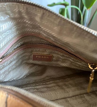 Prada Tasche
