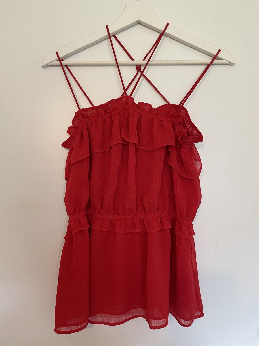 H&M Top: Red Ruffle Top – Usato da Roche VD venduto da closetcleanse