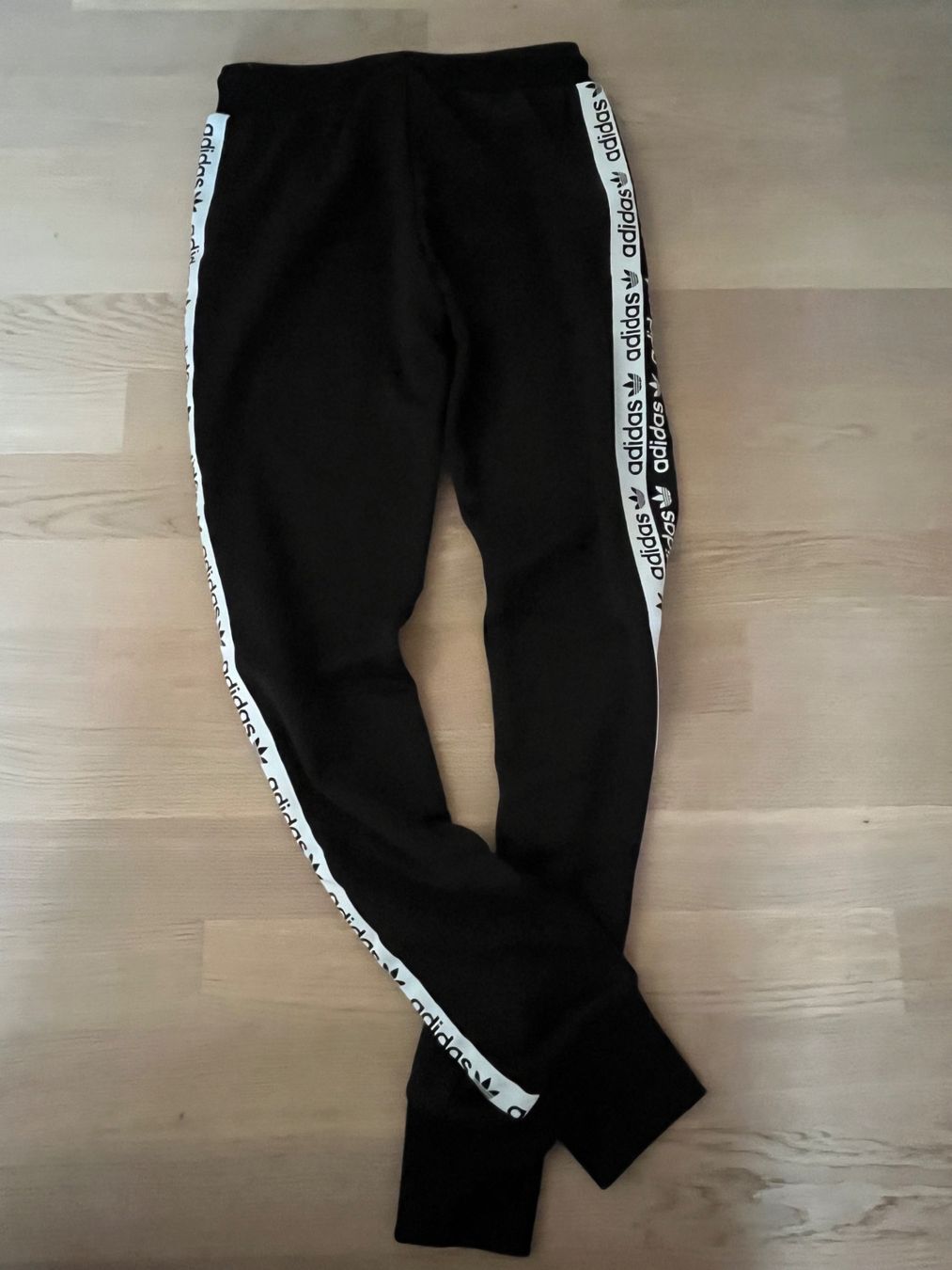 Pantaloni: Adidas Trainer Jogginghose – Usato da Dietikon venduto da Pmoebi 1