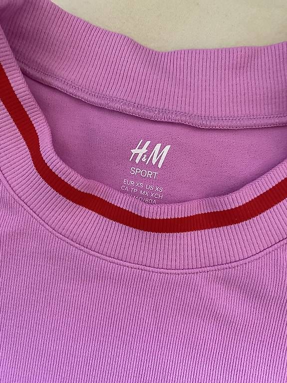 H&M Top: H&M Sport Top Pink – Nuovo (secondo la descrizione) da Bern venduto da n-dine 2