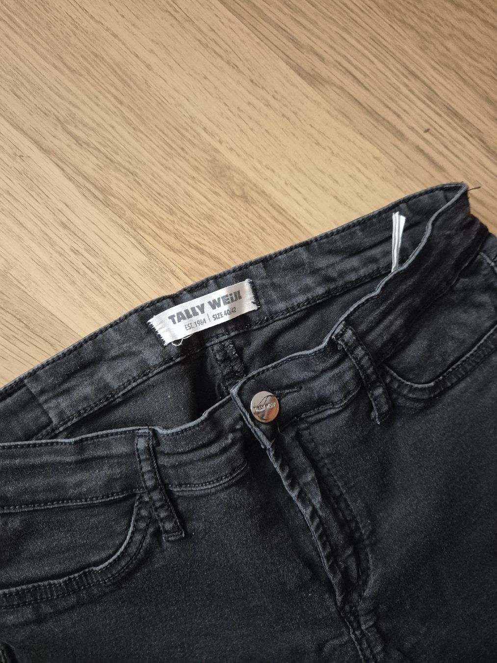Hosen: Tally Weijl Hose 40/42 – Gebraucht aus Langenthal von Polarisstern 2
