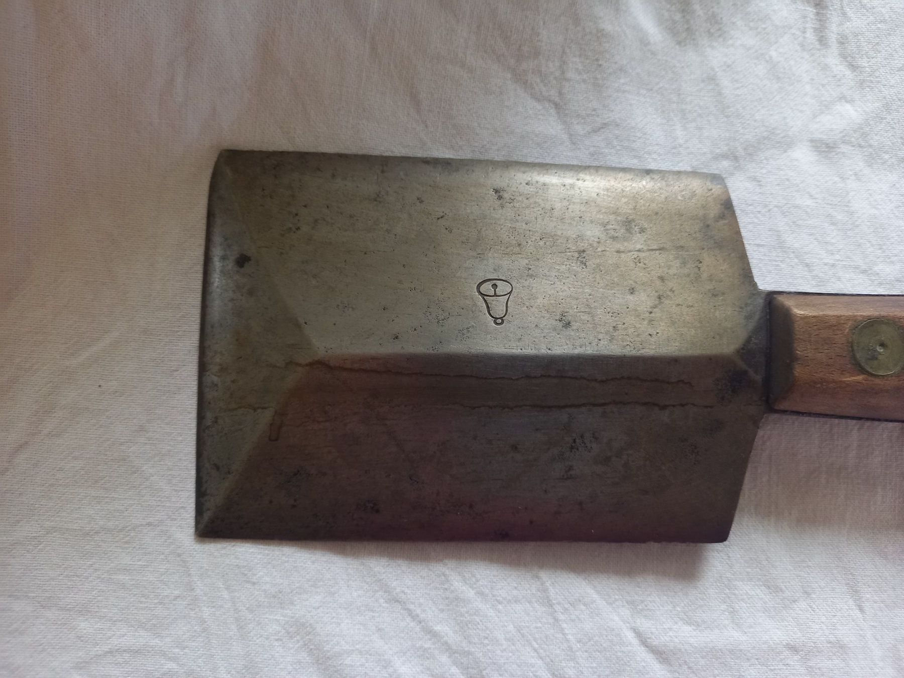 Tutti gli attrezzi: Feuille ancienne de boucher, couperet, Talabot – Usato da Rossens FR venduto da Souris1 1