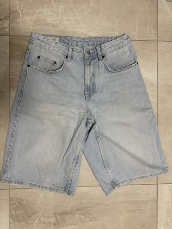 Shorts/Jort en jean ZARA bleu clair taille 29 bon état
