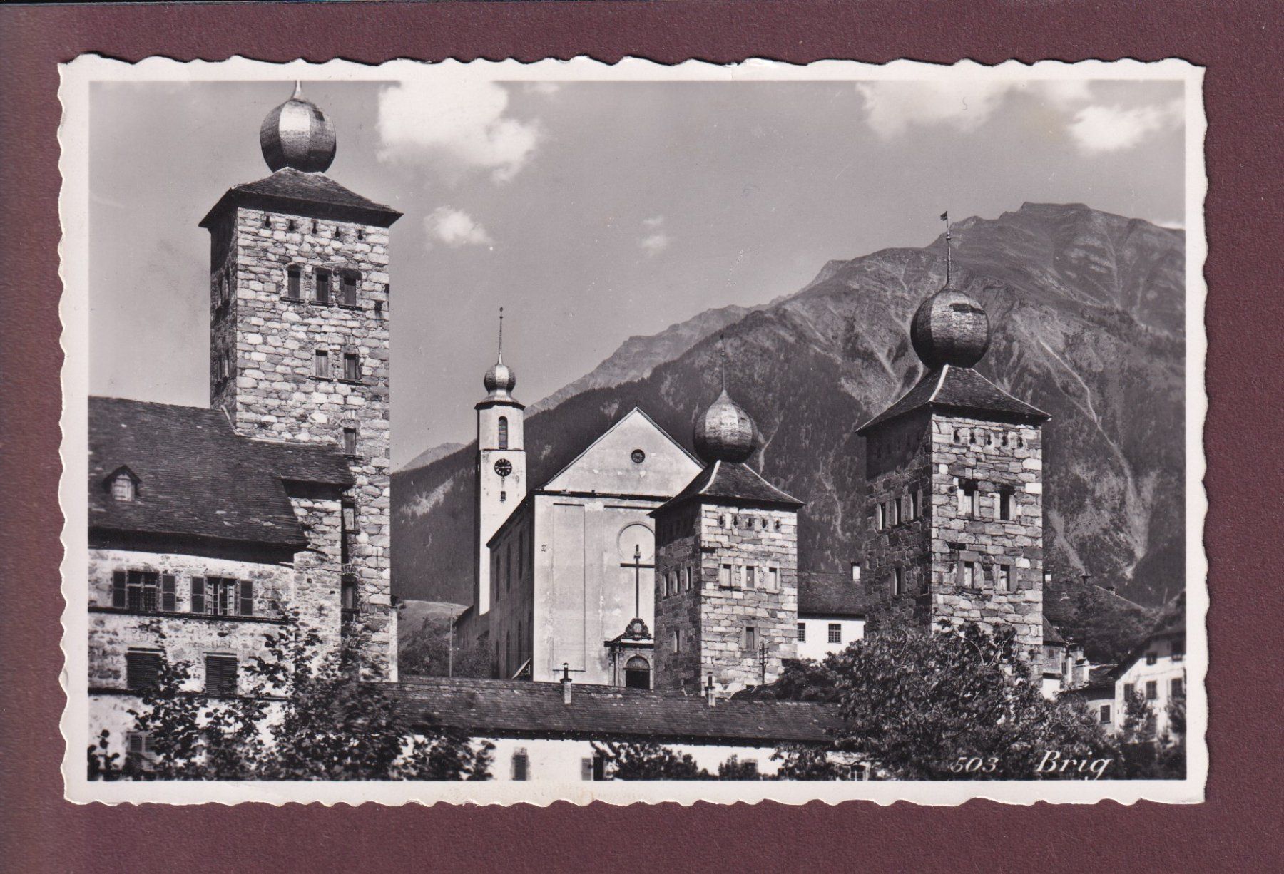 Cartoline postali: BRIG - Schloss Stockalper - 1945 – Usato da Pully venduto da nicecards
