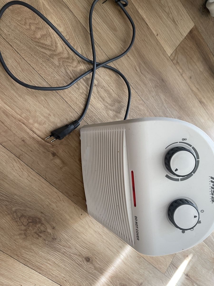 Trisa Ventilatori: TRISA Mini fan/heater – Nuovo (secondo la descrizione) da Zürich venduto da Jiajun_Peng