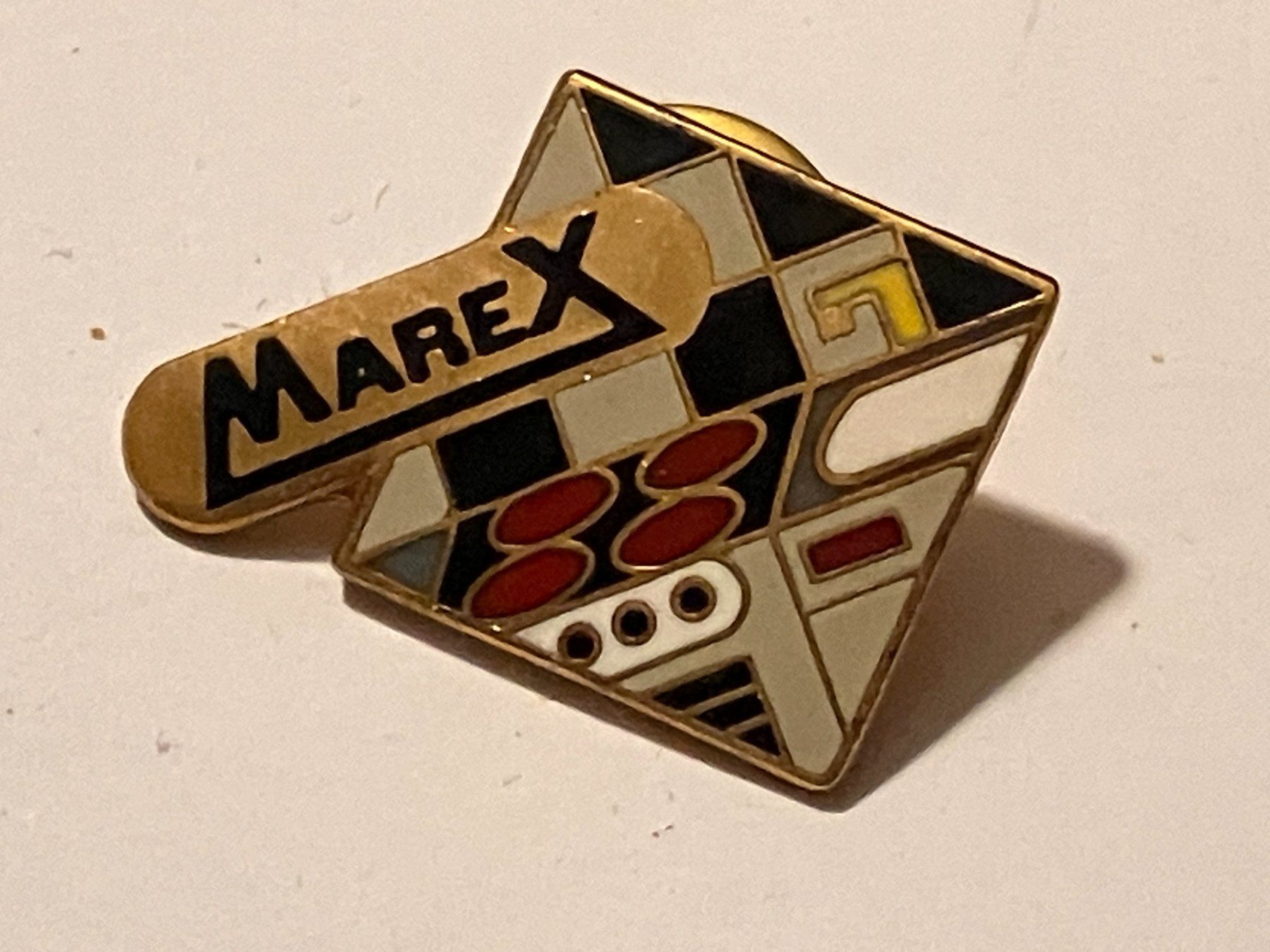 Placchette & Badge: 1 Pin Marex Küchen – Usato da Basel venduto da djwwpp