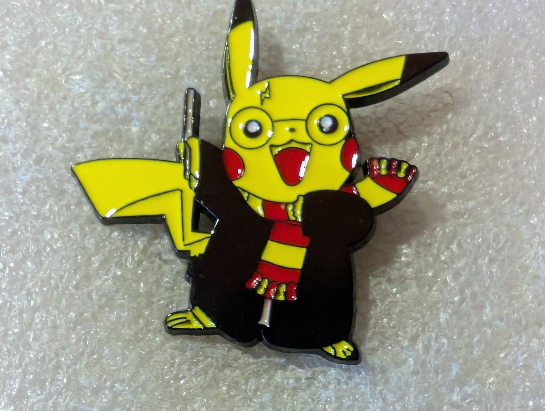 Plaketten & Abzeichen: Ansteckpin 224: Pokemon – Gebraucht aus Oppligen von Pin-Fall-Shop