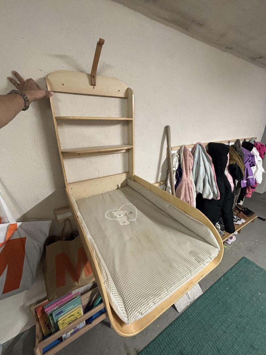 Fasciatoi & Accessori: Wandwickeltisch Roba Holz hell gebraucht – Usato da Niederuzwil venduto da MT5612