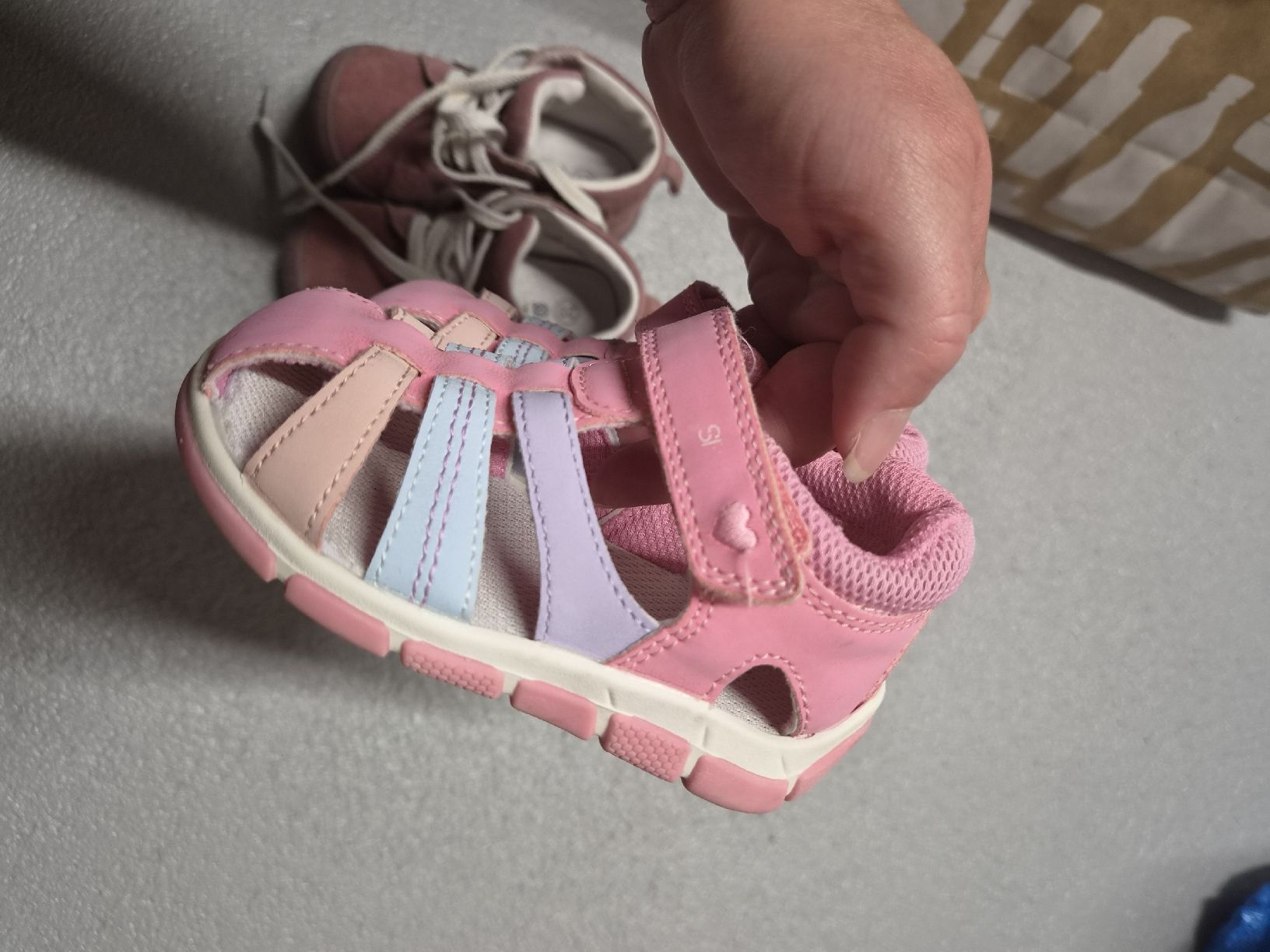 Scarpe per ragazzi: Babyschuhe Grösse 20 – Usato da Wettingen venduto da sof_yw7f 2