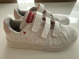Adidas Kinder Sneaker mit Herzen — Grösse 34— Frühling/Somm