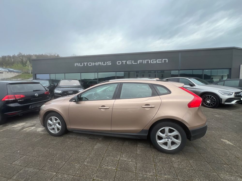 Volvo V40 CC D2