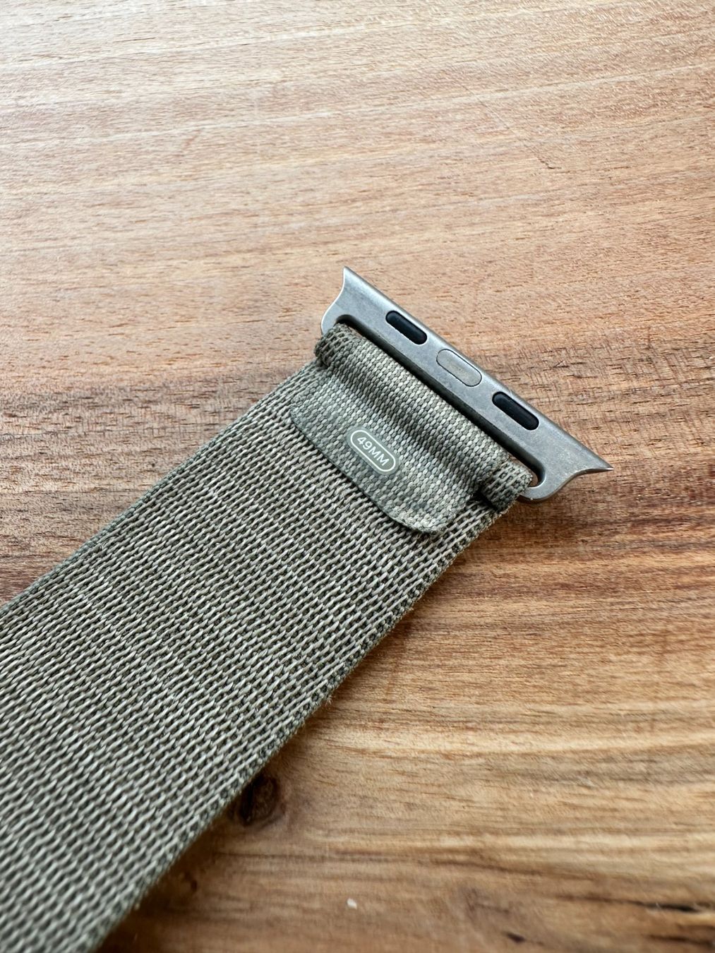 Apple Smartwatch: Apple Watch Alpine Loop Band Olive – D'occasion à Luterbach par nyl_2pwh 4