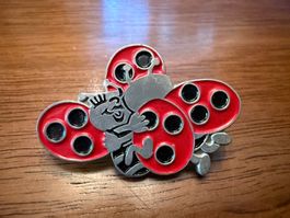 Anstecknadel Marienkäfer Motiv rot schwarz gebraucht