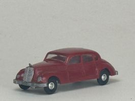 GB- EKO Mercedes 300 Adenauer weinrot