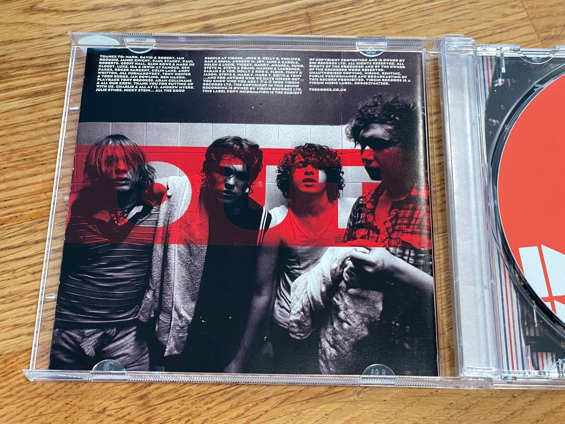 CD: The Kooks – Inside In Inside Out – Usato da Muri b. Bern venduto da AdidasCollector 3