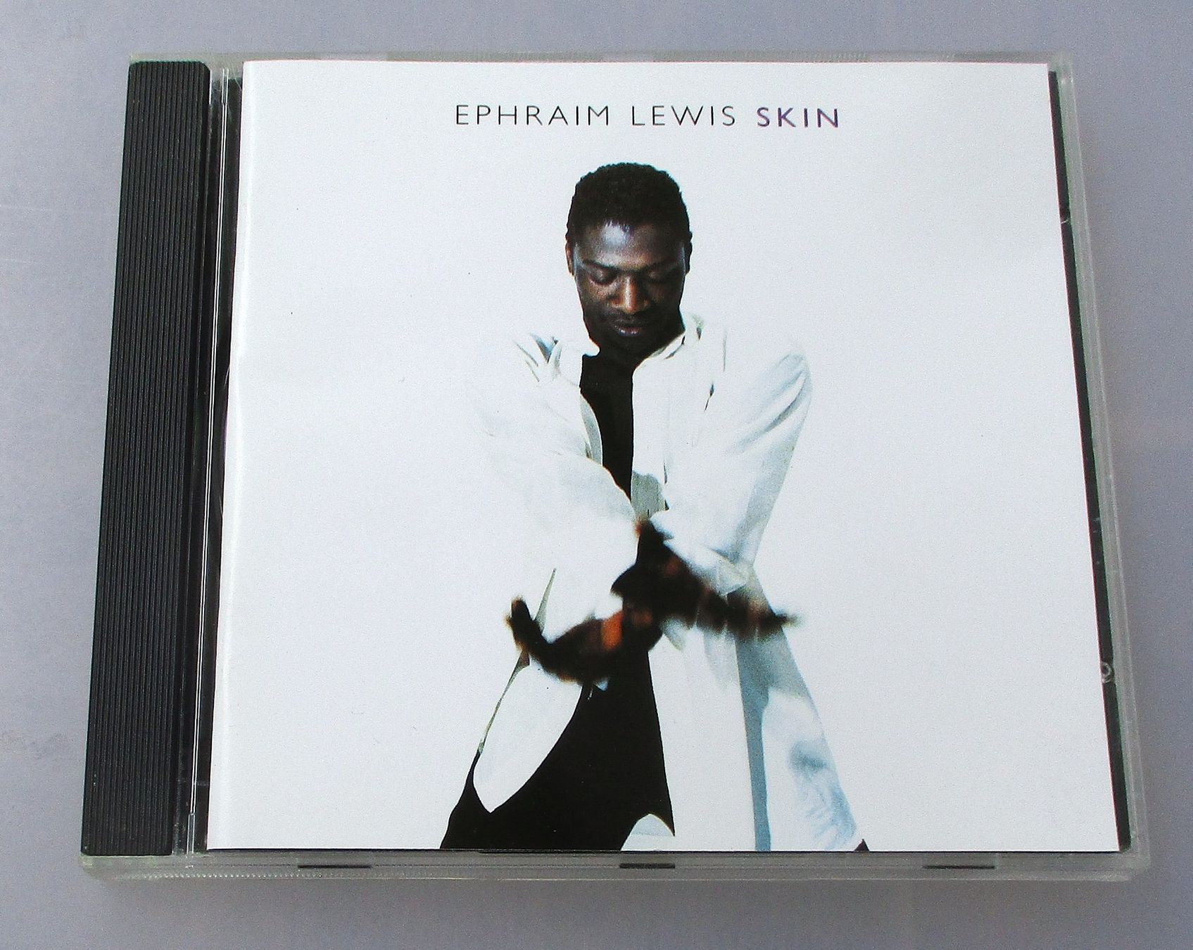 CD: EPHRAIM LEWIS - Skin – Usato da Wattwil venduto da Muriel11