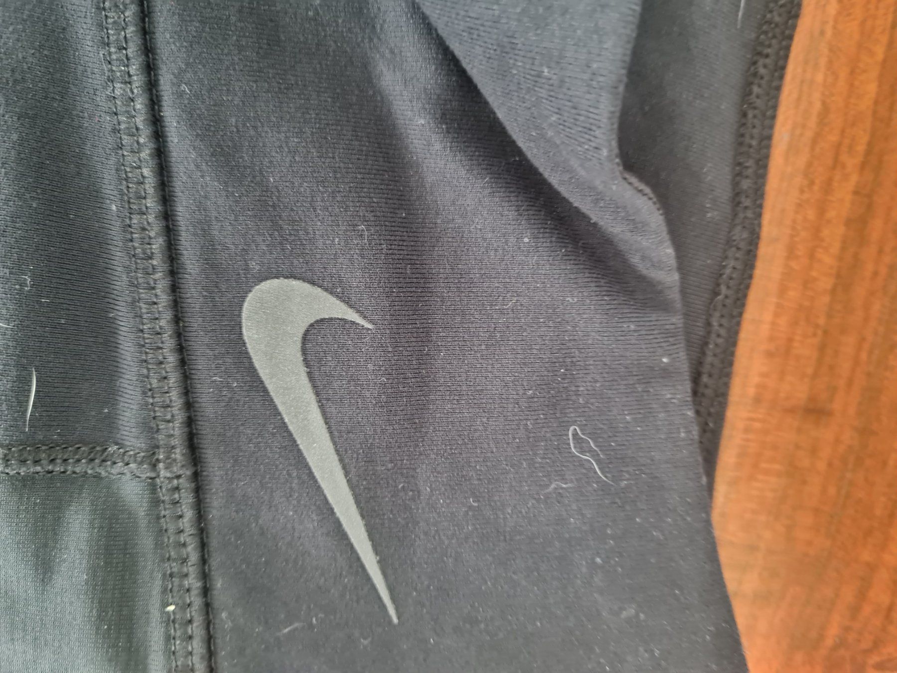 Nike Leggings: Nike leggings tights – Usato da Niedergösgen venduto da topol14 1