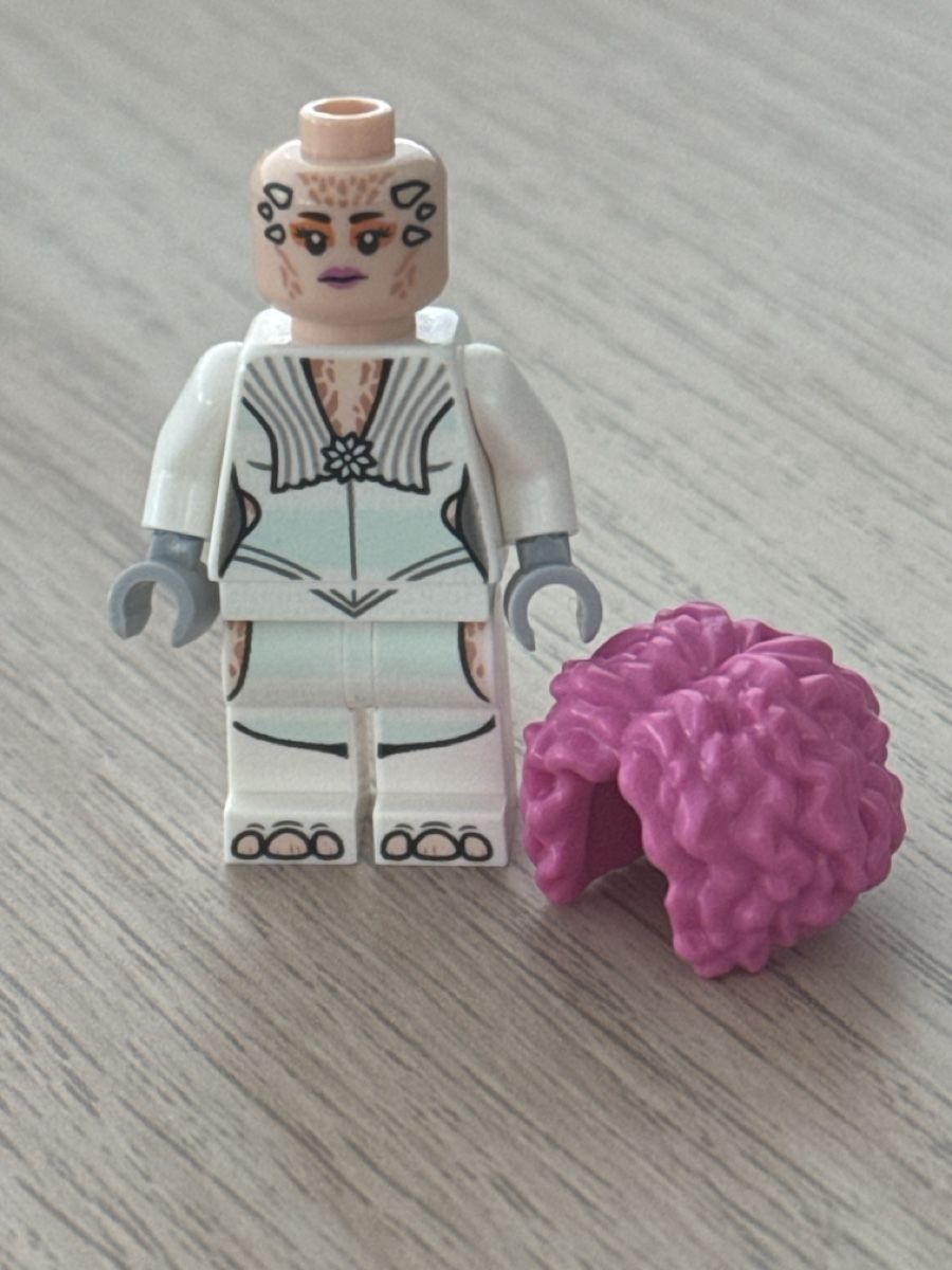 Lego Statuette: Lego Star Wars Theelin Dancer Neu – Nuovo (secondo la descrizione) da Neuhausen am Rheinfall venduto da mic_m9bp 1