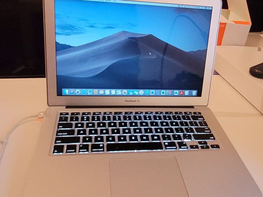 MacBook Air 13" 2012 mit macOS Catalina (2019) (Gebraucht) in Liestal ...