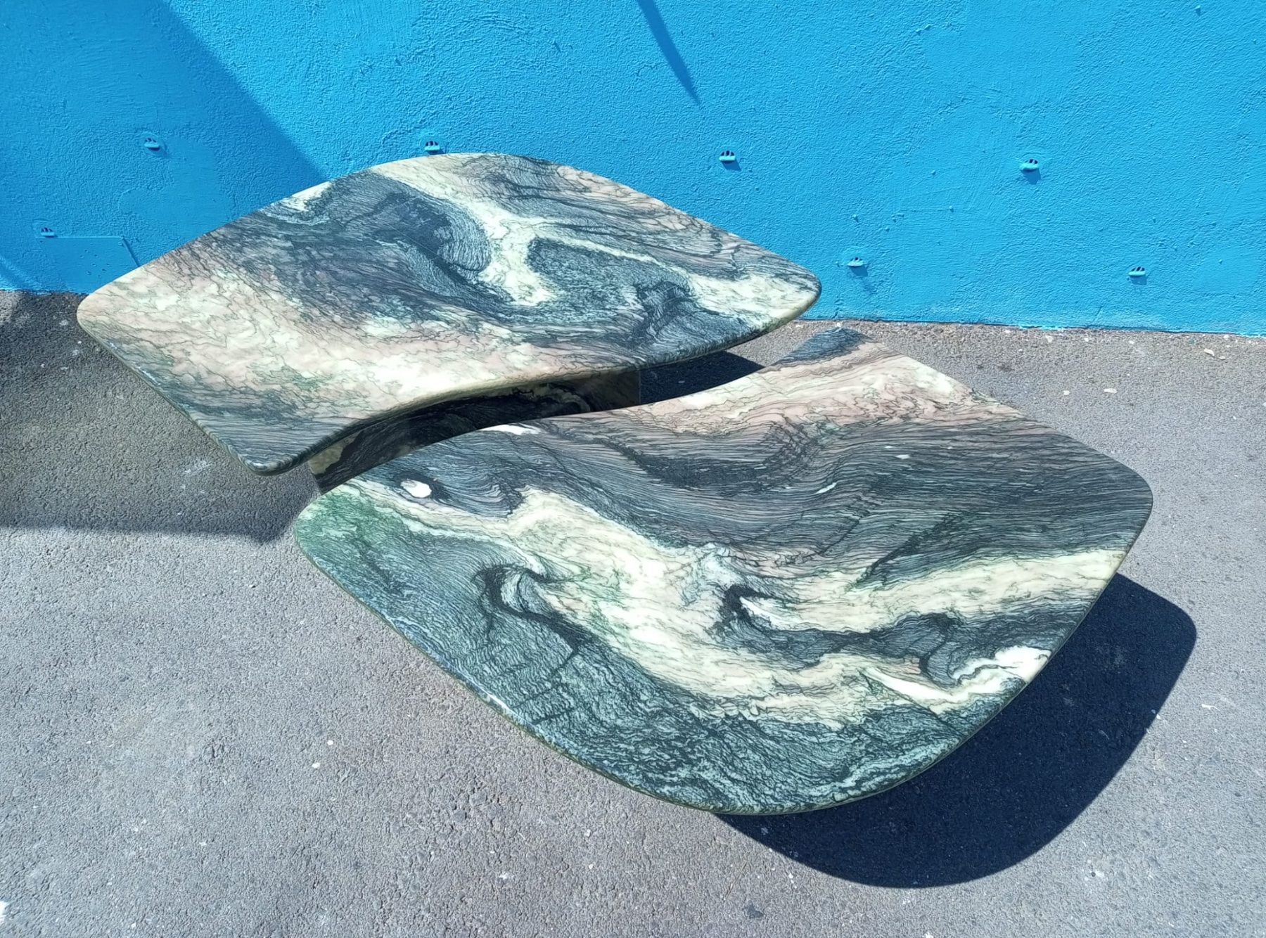 Tische: Table basse en marbre – Gebraucht aus Bienne von Daniel_Schader 1