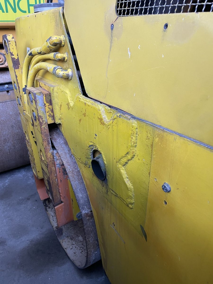 Bomag Tutte le macchine: Rullo vibrante DTV-213 H Walze – Usato da Poschiavo venduto da kuks01 5