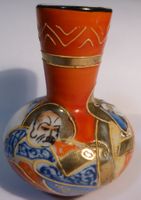 SATSUMA- VASE; MIT GOLD-RÄNDER; ORANGEM HALS; SCHÖNE FARBEN