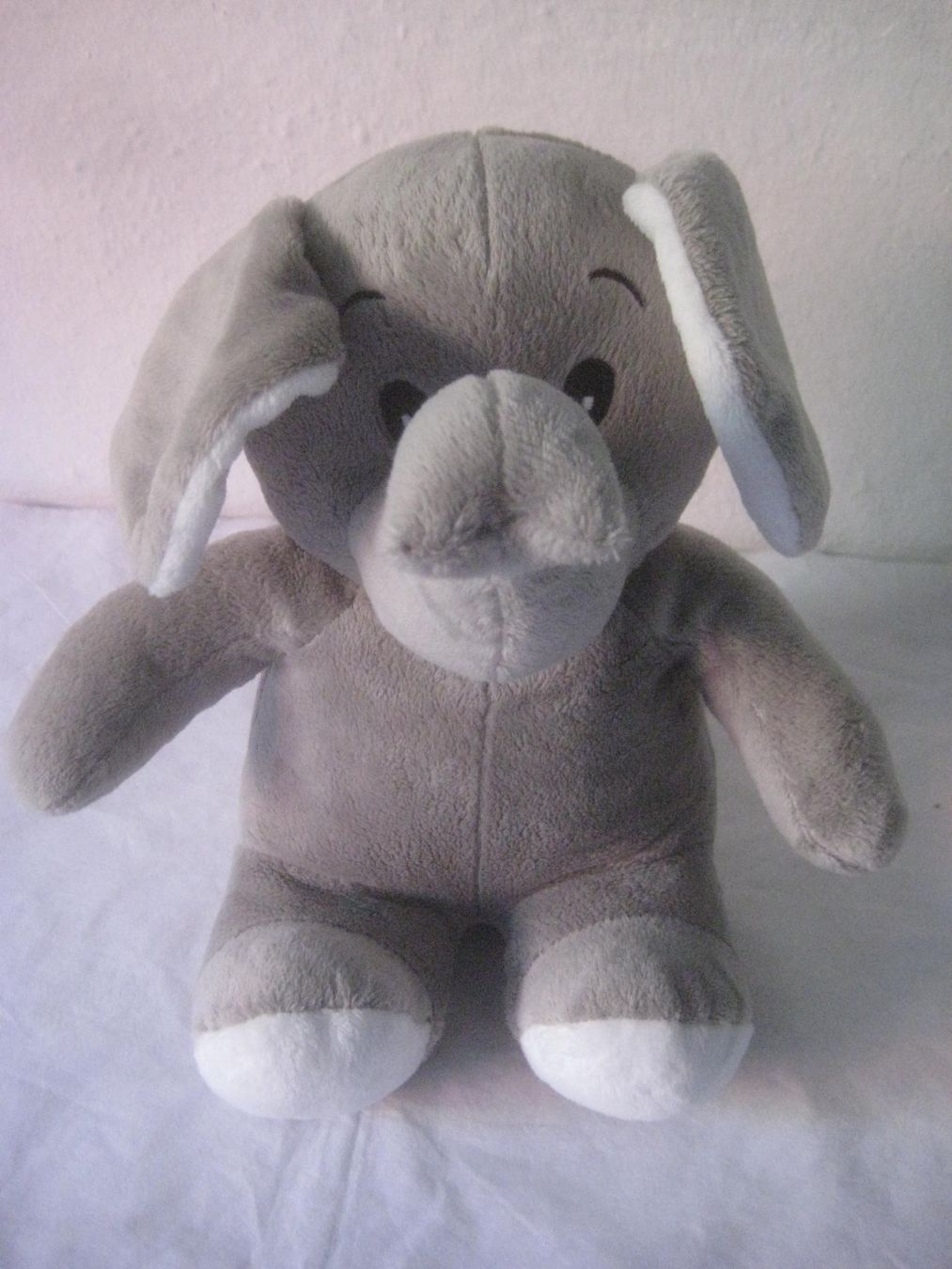 Jouets: HUNDE  PLÜSCH ELEFANT – Neuf (Voir description) à Uster par flocke1
