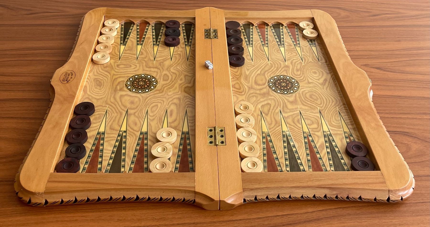 Spiele: Hochwertiges Backgammon aus Walnussholz, Handmade! – Neu (gemäss Beschreibung) aus Fischbach-Göslikon von Rosatt