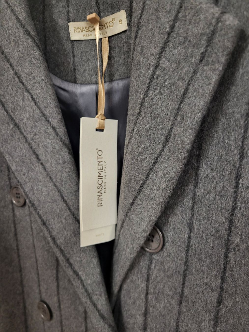 Cappotti: RINASCIMENTO Mantel grau gestreift,Gr.S – Nuovo e nell'imballaggio originale da Avenches venduto da FashionFactoryOutlet 1