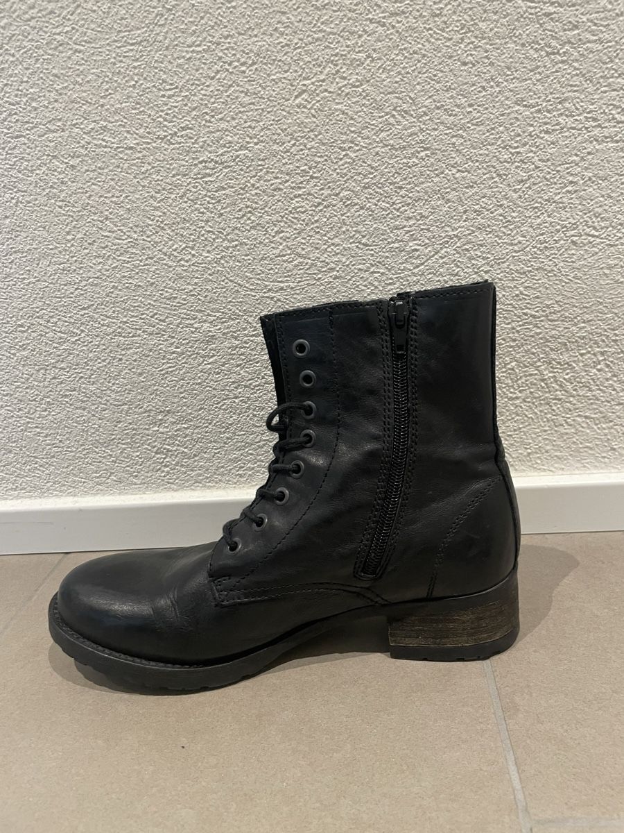 Scarpe da uomo: Schwarze Leder Stiefel – Nuovo (secondo la descrizione) da Zürich venduto da natrash 1