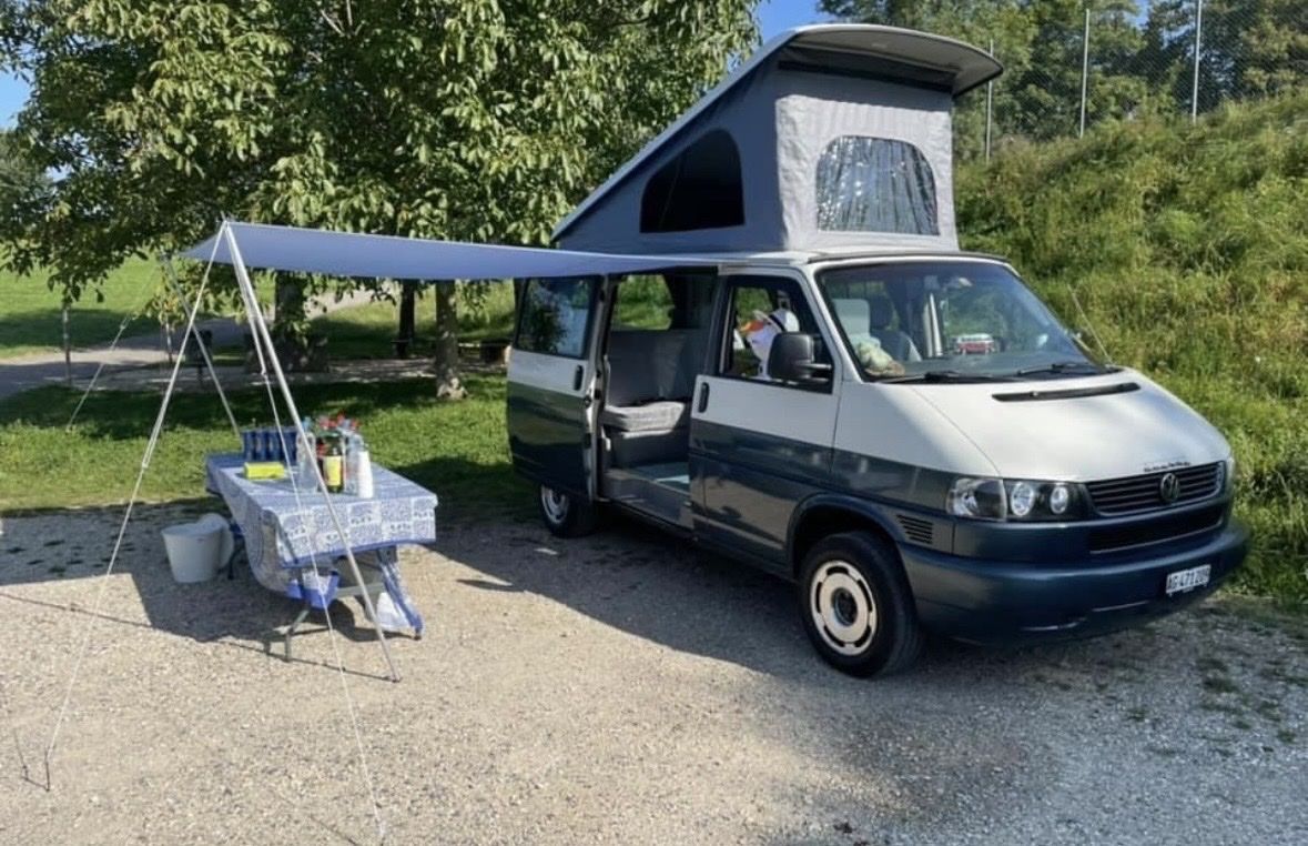VW Véhicules de camping: Einzigartiger VW T4 Camper – D'occasion à Küttigen par Ch.Marugg 1