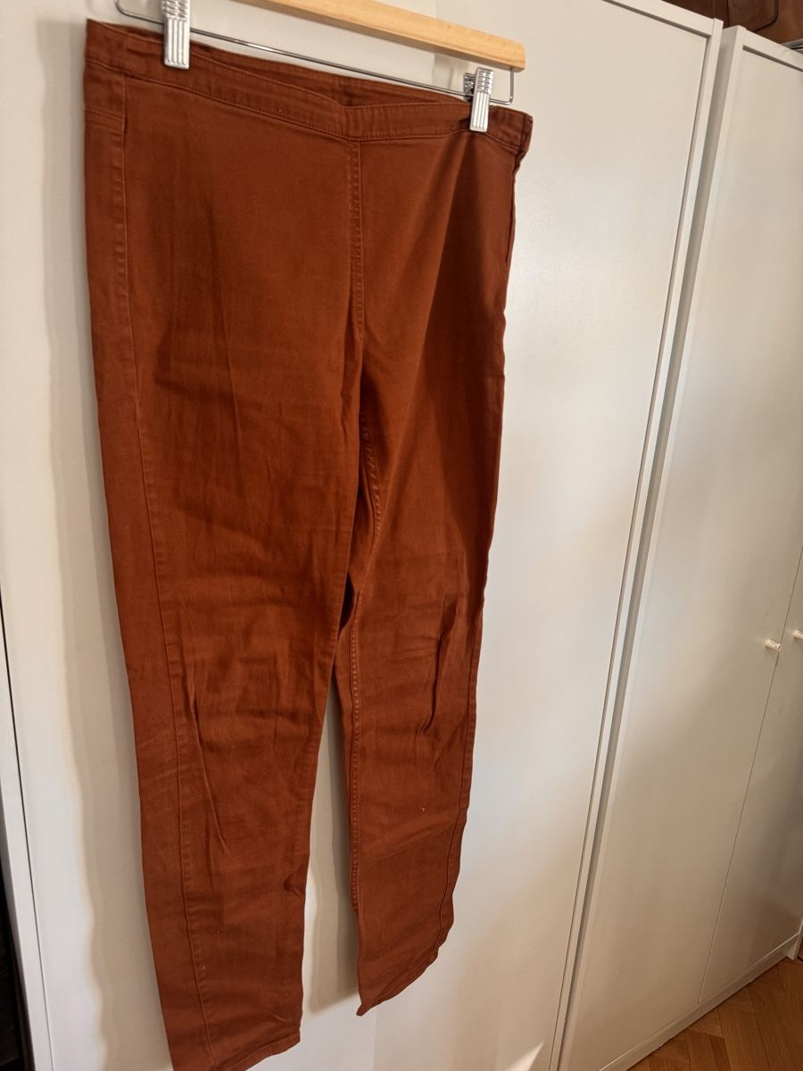 H&M Pantaloni: Braune Hose H&M 40 – Usato da Richterswil venduto da Manu55555