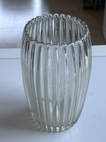 Glasvase geriffelt 20 cm Höhe (I17)