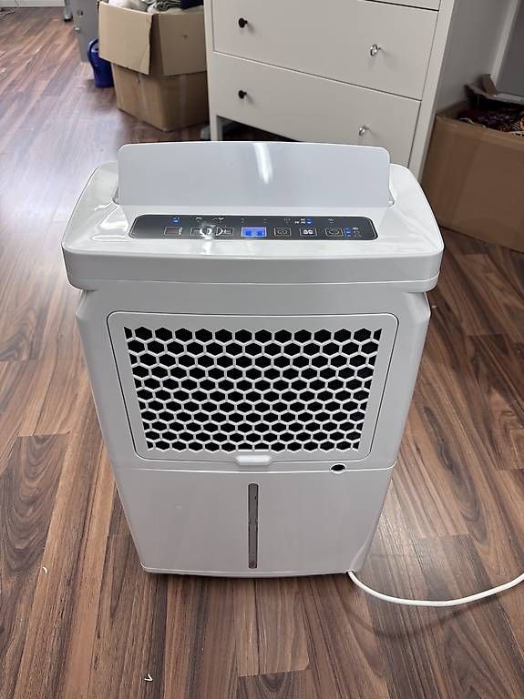 Deumidificatori: Luftentfeuchter Easy Home 20L/24h – Usato da Büsserach venduto da Ampa 1