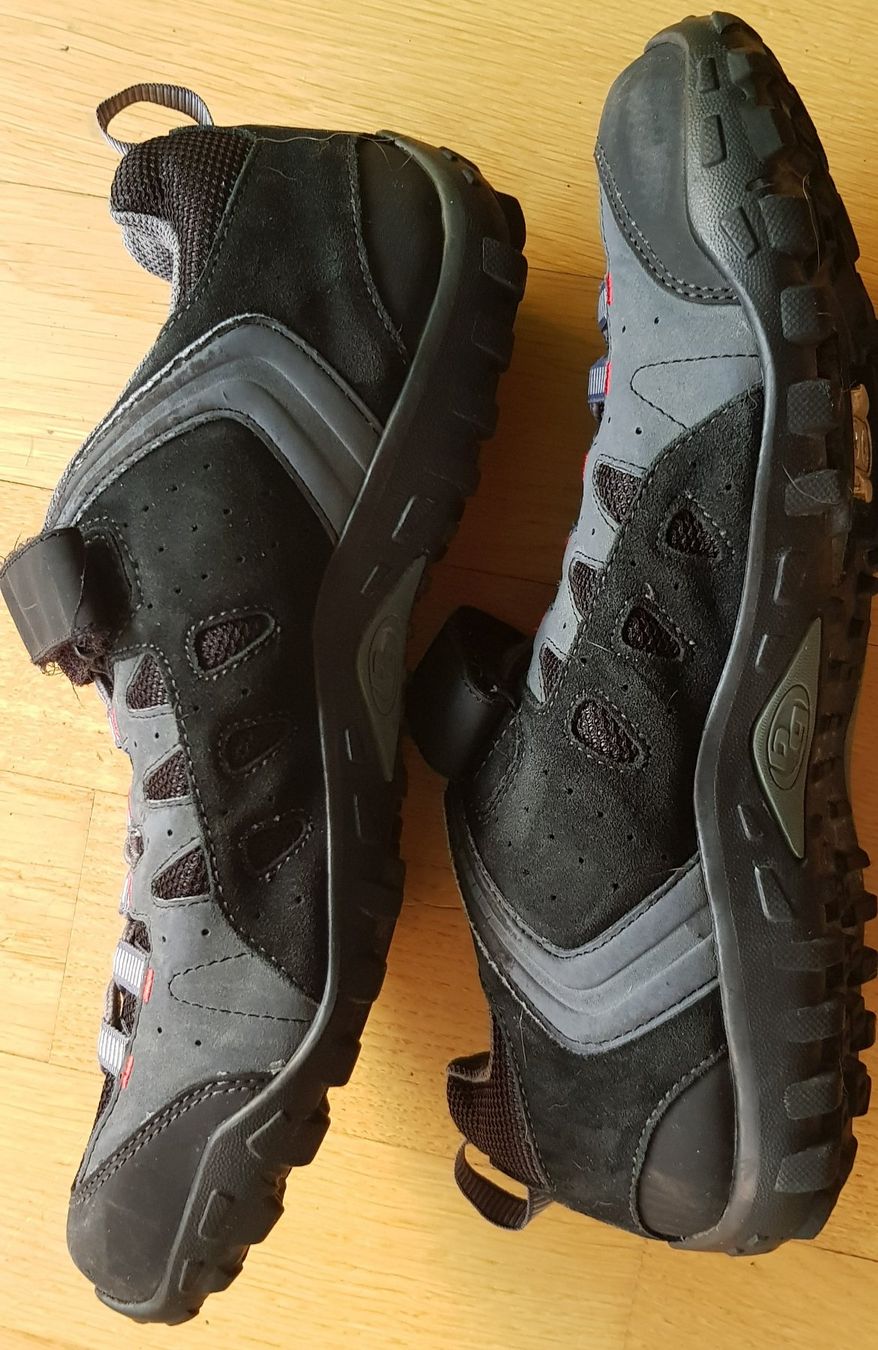 Specialized Veloschuhe: Specialized Mountain Bike Schuh - Klicksystem - Gr. 45 – Neu (gemäss Beschreibung) aus Goldau von  2